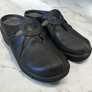 Dansko Y2K Chunky Black Leather Cut Out Comfort Mule Clogs Sz 38 / 7 7.5